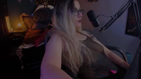 lilithmystic01 online show from 26, 1, 2025