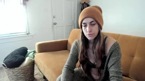 L online show from 5, 11, 2025