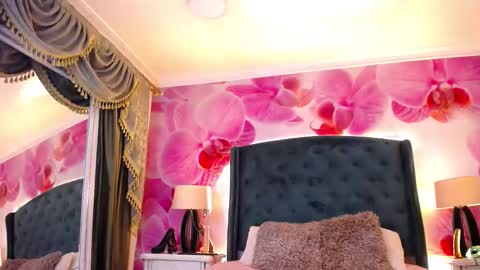 Snapshot of lilithsnoop chatting on 13, 11, 2025 Lilith Snoop online show from 13, 11, 2025