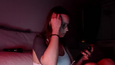 Snapshot of liljbby chatting on 5, 11, 2025 Jay please help me reach 50 thumbs up online show from 5, 11, 2025