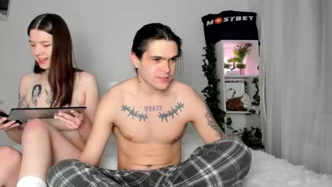 LilKimchii online show from 21, 12, 2025