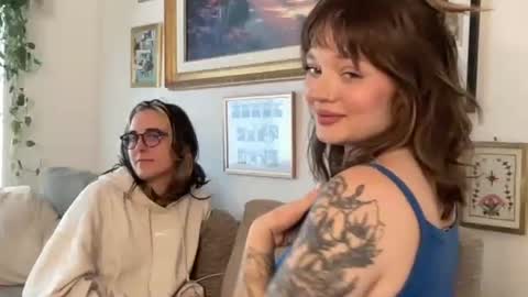 lilldaddysgirl online show from 25, 10, 2025