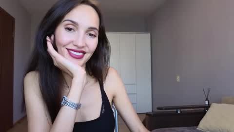 Lillian online show from 22, 9, 2025