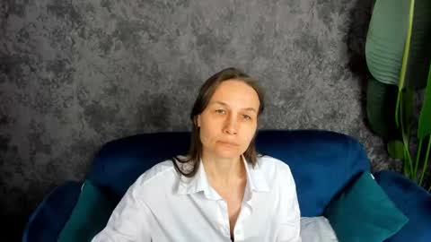 lillian_white1 online show from 23, 2, 2025