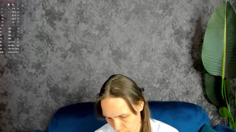 lillian_white1 online show from 24, 2, 2025