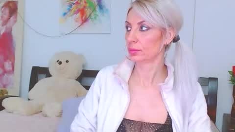 Lara online show from 15, 2, 2026