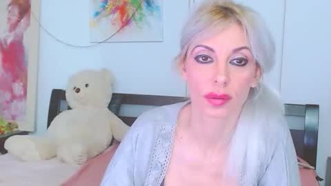 Lara online show from 30, 3, 2026