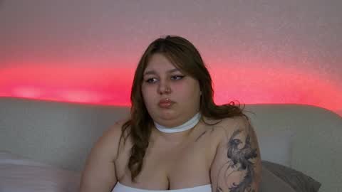 LillianHaig online show from 17, 1, 2025