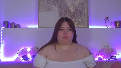 LillianHaig online show from 18, 2, 2025