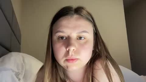 Snapshot of lillianx9zbld chatting on 11, 10, 2025 Lily online show from 11, 10, 2025