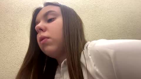 Snapshot of lillianx9zbld chatting on 13, 10, 2025 Lily online show from 13, 10, 2025