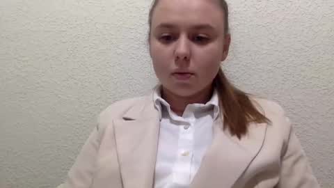 Snapshot of lillianx9zbld chatting on 18, 10, 2025 Lily online show from 18, 10, 2025