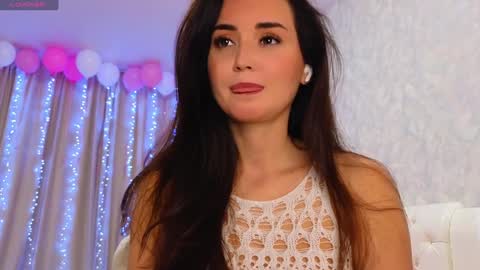 Lara Angel online show from 17, 12, 2024