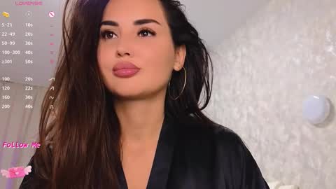 Lara Angel online show from 25, 10, 2025