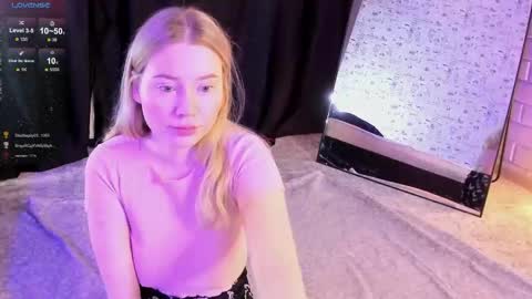 lillie_berry online show from 16, 11, 2025