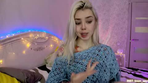 LilliMoore online show from 3, 2, 2026