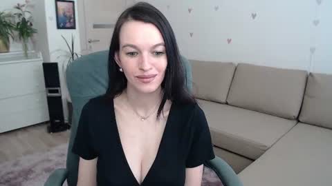 lilliyves online show from 15, 6, 2026