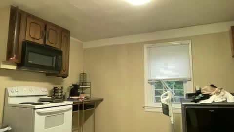 lilly_adams88 online show from 16, 4, 2026