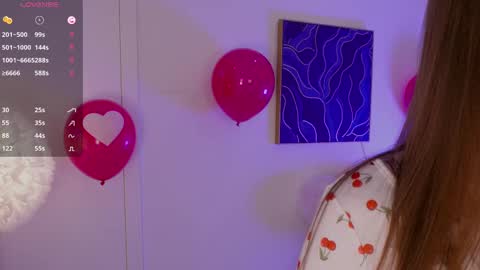 Lilly Colins online show from 14, 2, 2025