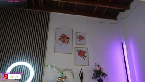 Sofia online show from 15, 4, 2026