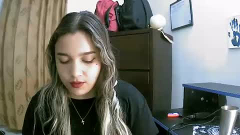 Sey - Lilly  online show from 14, 4, 2026