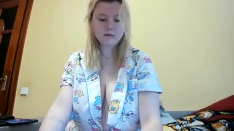 Snapshot of lillydepp chatting on 23, 11, 2025 Lilly Depp online show from 23, 11, 2025