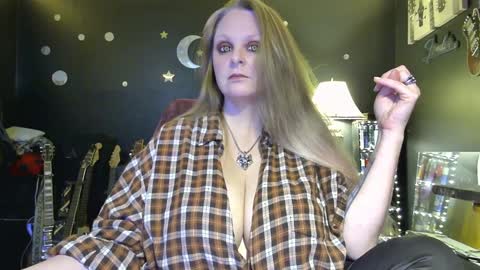 Snapshot of lillyth chatting on 29, 12, 2024 Lillyth Eden online show from 29, 12, 2024