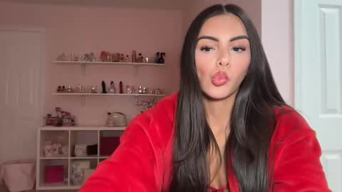 Snapshot of lillyxq chatting on 6, 4, 2026 lilly online show from 6, 4, 2026