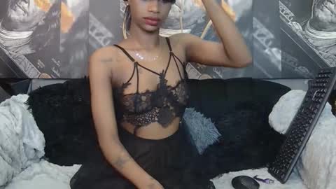 Snapshot of lilmissbaddiexxx chatting on 28, 4, 2026 lilmissbaddiexxx online show from 28, 4, 2026