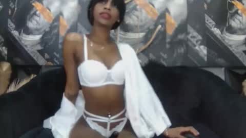 Snapshot of lilmissbaddiexxx chatting on 15, 5, 2026 lilmissbaddiexxx online show from 15, 5, 2026