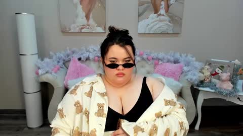 Snapshot of lilolewins chatting on 12, 1, 2025 LiloLewins online show from 12, 1, 2025