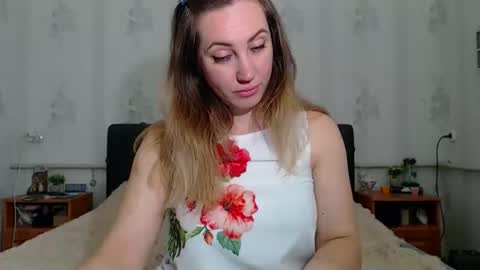 lilu_cute25 online show from 2, 4, 2026