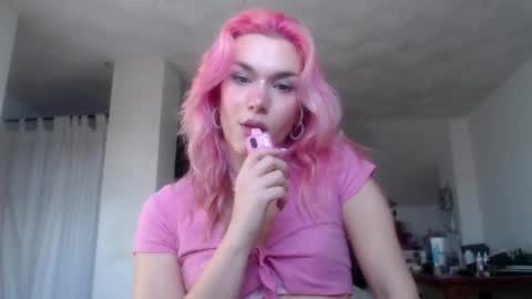 lilvenice7 online show from 28, 2, 2026