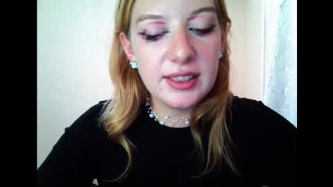 Snapshot of lily_ember chatting on 18, 9, 2025 lily_ember online show from 18, 9, 2025
