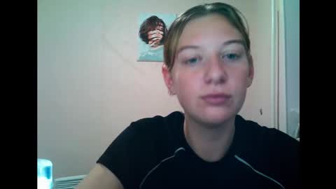 Snapshot of lily_ember chatting on 21, 9, 2025 lily_ember online show from 21, 9, 2025