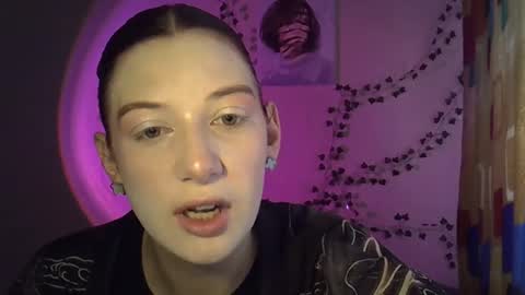 Snapshot of lily_ember chatting on 17, 10, 2025 lily_ember online show from 17, 10, 2025