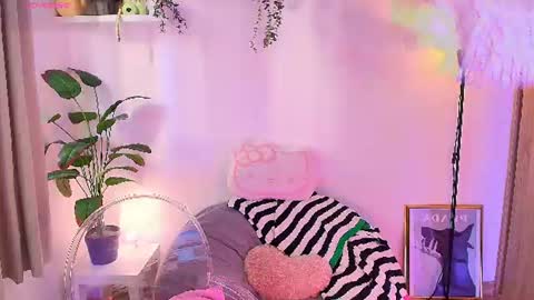 Snapshot of lily_evans_ chatting on 26, 7, 2026 just lily online show from 26, 7, 2026