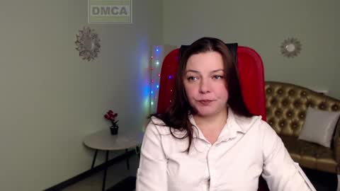 Lily online show from 11, 12, 2024