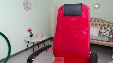 Lily online show from 6, 2, 2025