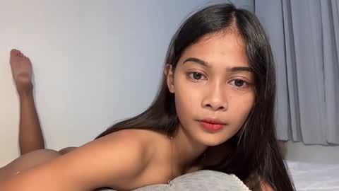 Snapshot of lily_kaye chatting on 11, 5, 2026 rika online show from 11, 5, 2026