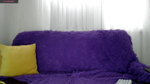 Lily Litle online show from 8, 3, 2025