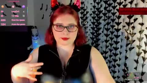 Elina  online show from 27, 10, 2025