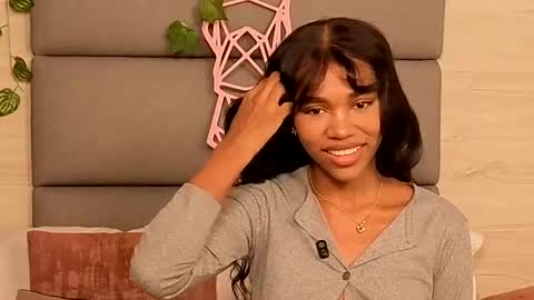 Snapshot of lily_miiller chatting on 23, 10, 2025 Lily Miiller online show from 23, 10, 2025