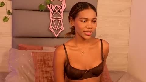 Snapshot of lily_miiller chatting on 4, 11, 2025 Lily Miiller online show from 4, 11, 2025