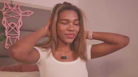 Snapshot of lily_miiller chatting on 3, 12, 2025 Lily Miiller online show from 3, 12, 2025