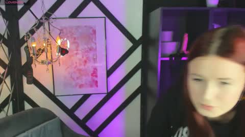 Snapshot of lily_moonlight chatting on 16, 12, 2025 Lily online show from 16, 12, 2025