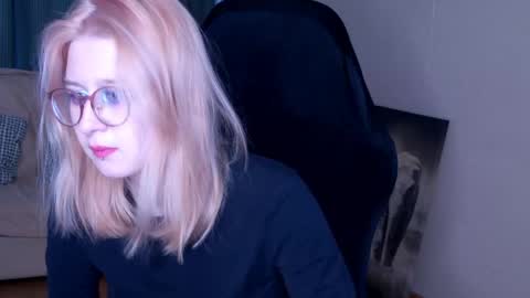 Lily Spark online show from 19, 5, 2026