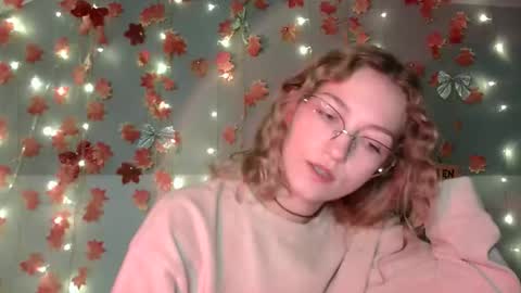 small lily online show from 14, 10, 2025