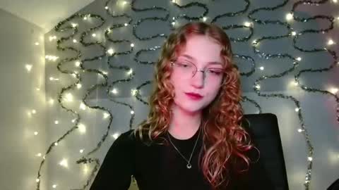 small lily online show from 5, 11, 2025