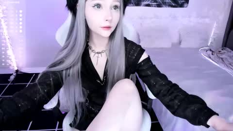 Snapshot of lily_weep chatting on 21, 12, 2025 Lily online show from 21, 12, 2025